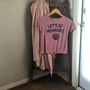 Cute let’s be mermaids shirt girls size large.